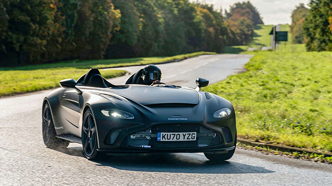 Chiếc xe được hãng Aston Martin mô tả là "siêu xe không khoan nhượng"