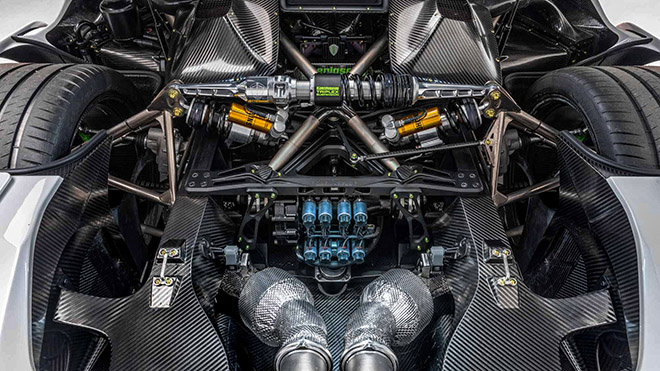 khung sườn carbon trên siêu xe Koenigsegg Jesko đã hơn 10 tỷ đồng