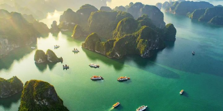 Điểm danh 10 địa điểm khi đến Hạ Long Bay