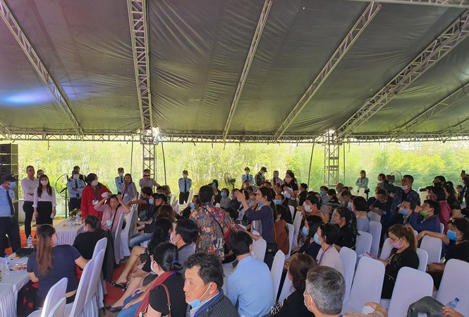 Hàng trăm khách hàng mua nhà, đất tại Dự án khu đô thị quốc tế Đa Phước, thành phố Đà Nẵng đến đòi quyền lợi