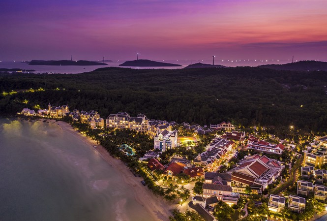 Nam Phú Quốc phát trienr không ngừng trở thành trung tâm du lịch, nghỉ dưỡng, thương mại của thành phố Đảo