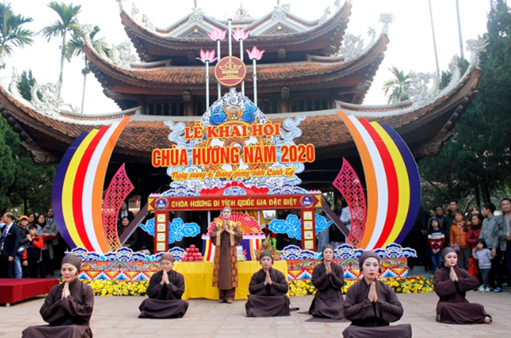 Vài nét về lễ hội chùa Hương – văn hóa dân tộc