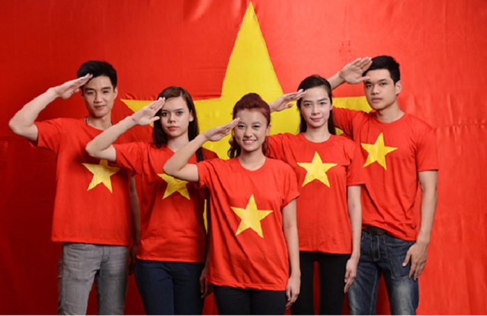 Cờ đỏ sao vàng - kết nối triệu trái tim Việt